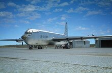 Roden 351 Convair XC-99 Bouwpakket Schaal 1:144