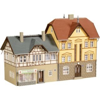 Auhagen 12354 H0, TT Woonhuizen Bahnhofstraße 2/4