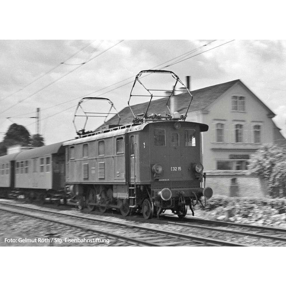Piko H0 51419 Piko H0 51419 H0 elektrische locomotief E 32 15 van de DB
