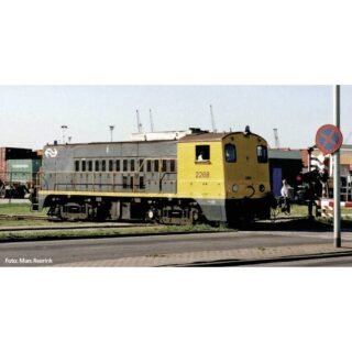 Piko H0 52933 Piko H0 52933 H0 diesellocomotief serie 2200 als radiografisch bestuurbare loc van de NS
