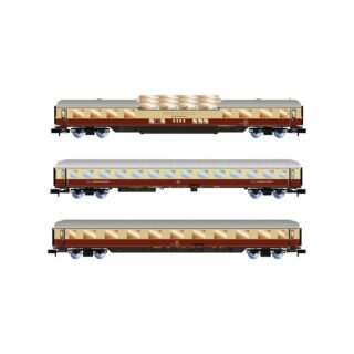 Arnold HN4507 N set van 3 personenrijtuigen Rheingold van de AKE 1 x Uitkijkwagen ARDm + 1 x clubwagen WGmh + 1 x wagen Avmz, EP. VI.