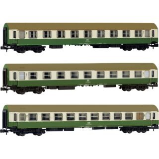 Arnold HN4482 N set van 3 personenrijtuigen OSShD type B, nr. 2/2 van de DR