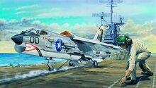 Trumpeter 02272 F-8E Crusader Bouwpakket Schaal 1:32