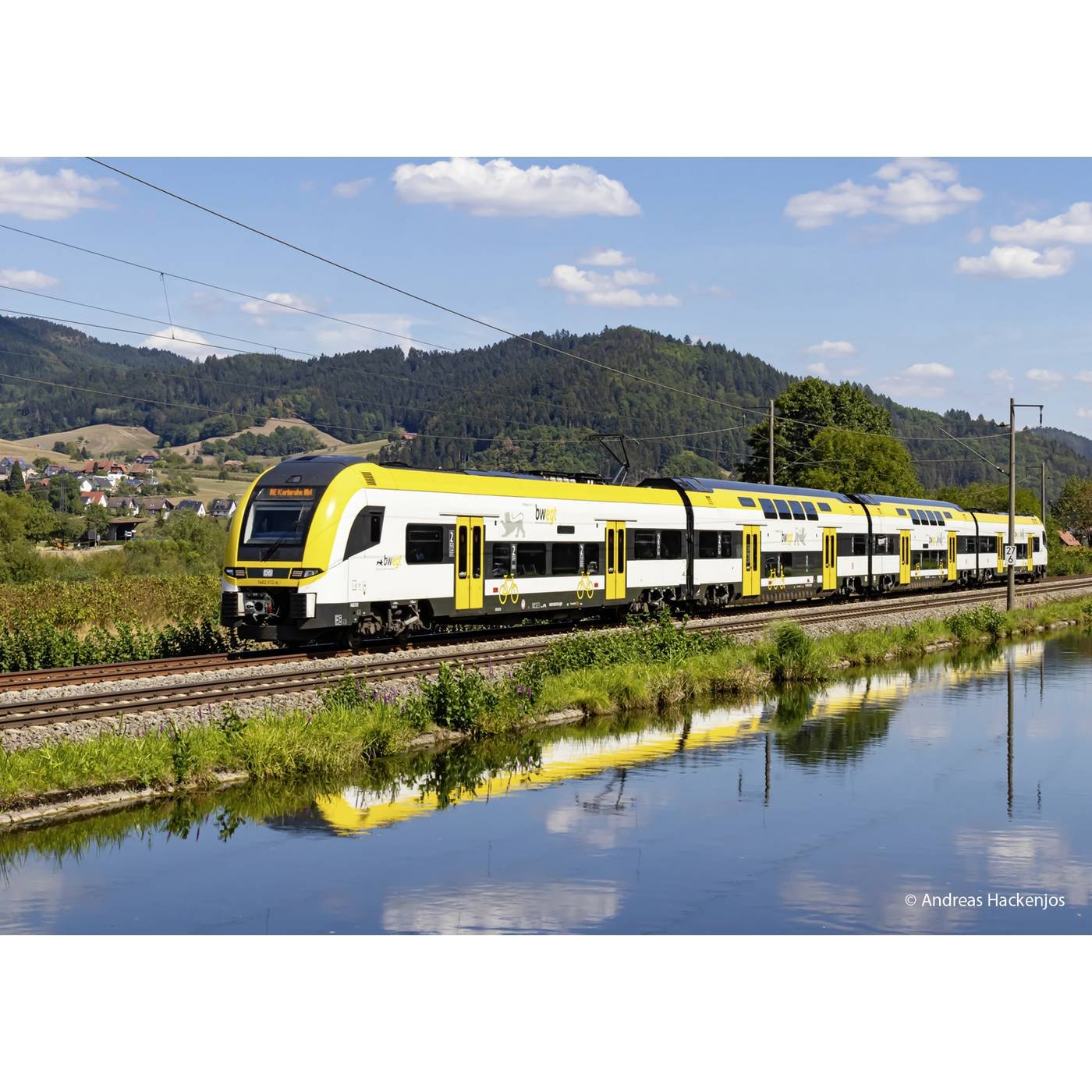 TRIX H0 25463 H0 elektrische treinstel Desiro HC bwegt van de DB AG