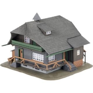 Faller 130010 H0 Jubiläummodel Schwarzwaldhaus met figuur