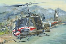 Hobby Boss 81806 UH-1 Huey B Bouwpakket Schaal 1:18